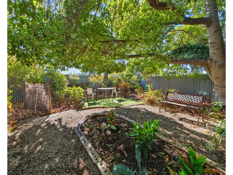 17 Julian Street, Christie Downs SA 5164