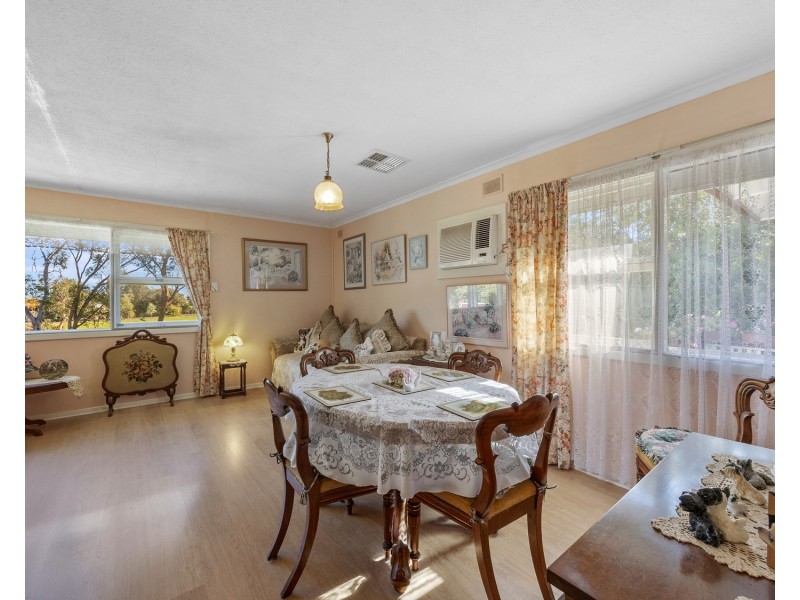 17 Julian Street, Christie Downs SA 5164