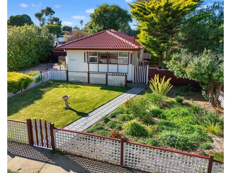 17 Julian Street, Christie Downs SA 5164