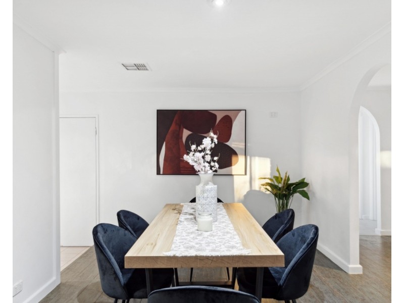 95 Black Road, Flagstaff Hill SA 5159