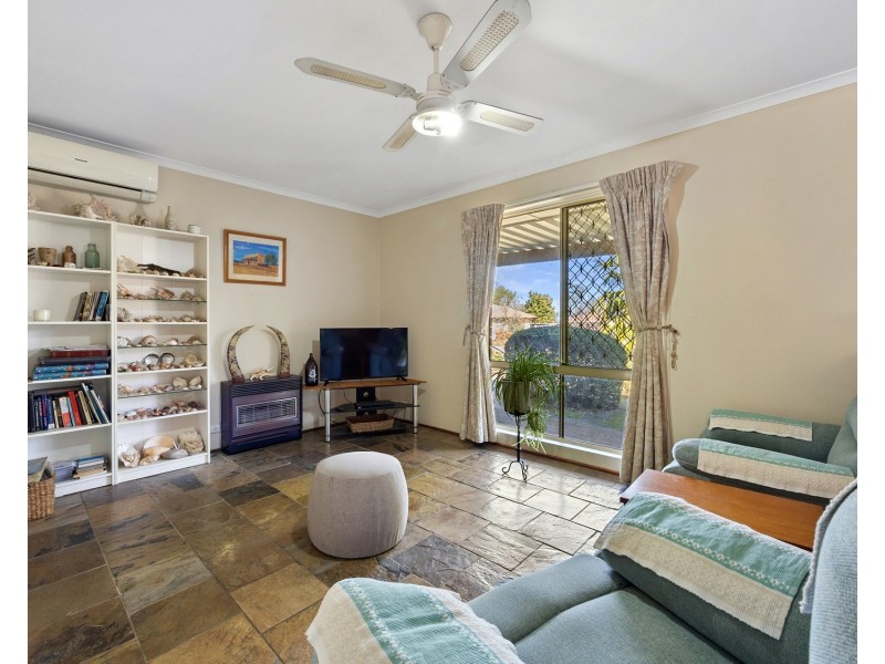 4 Tiree Court, Huntfield Heights SA 5163