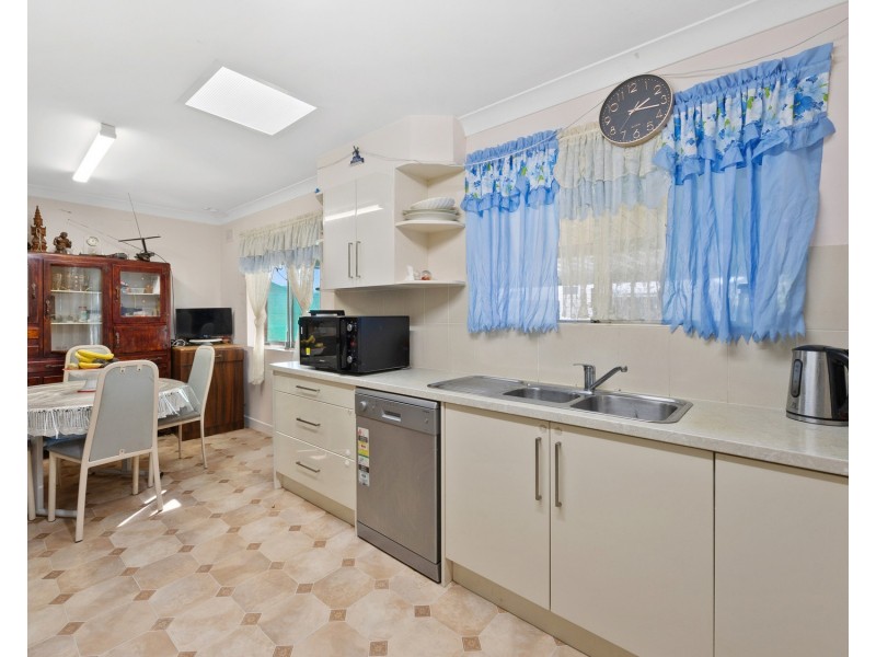 1 Quentin Street, Morphett Vale SA 5162