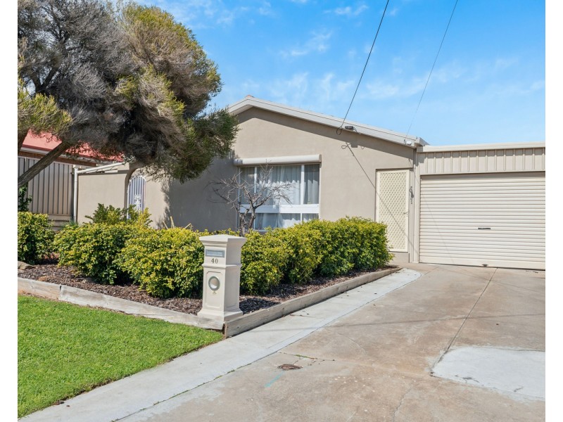 40 wootoona Avenue, Christies Beach SA 5165