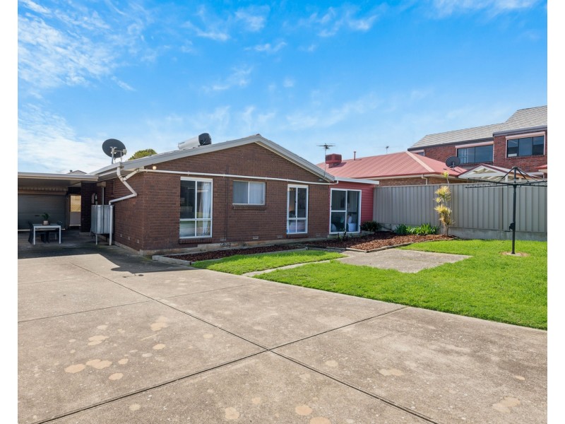 40 wootoona Avenue, Christies Beach SA 5165