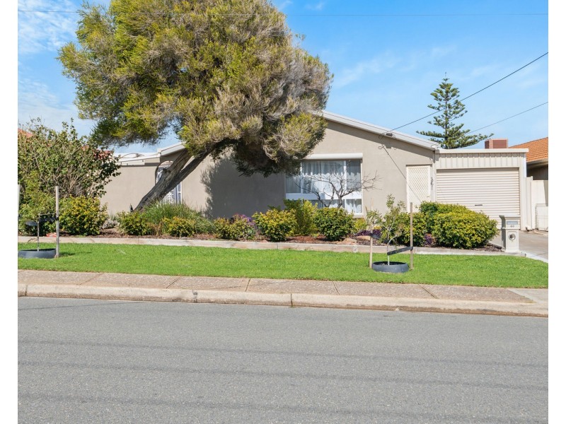 40 wootoona Avenue, Christies Beach SA 5165