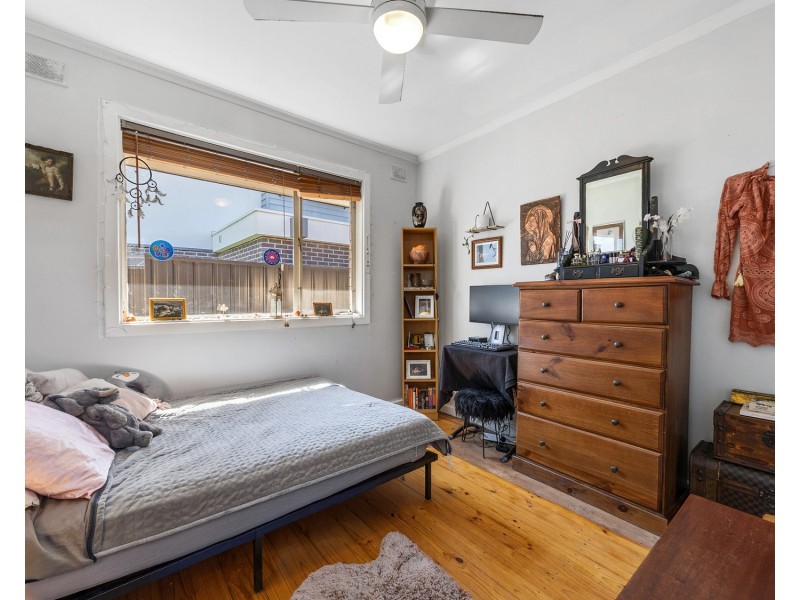 37 Warwick Grove, Morphett Vale SA 5162