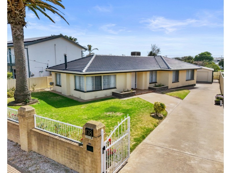 178 Esplanade, Port Noarlunga South SA 5167