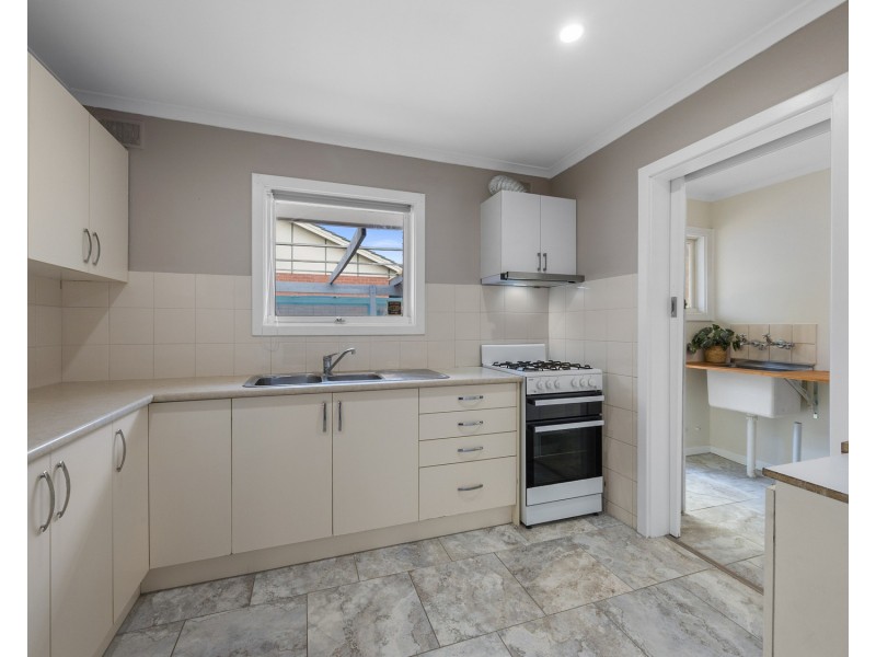 68 Elizabeth Road, Christie Downs SA 5164