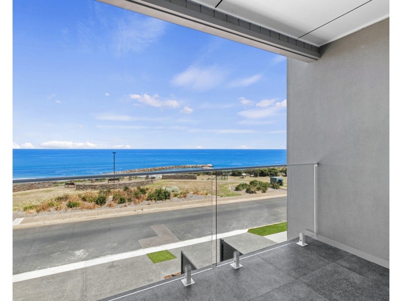 11B Tingira Drive, O’sullivan Beach SA 5166