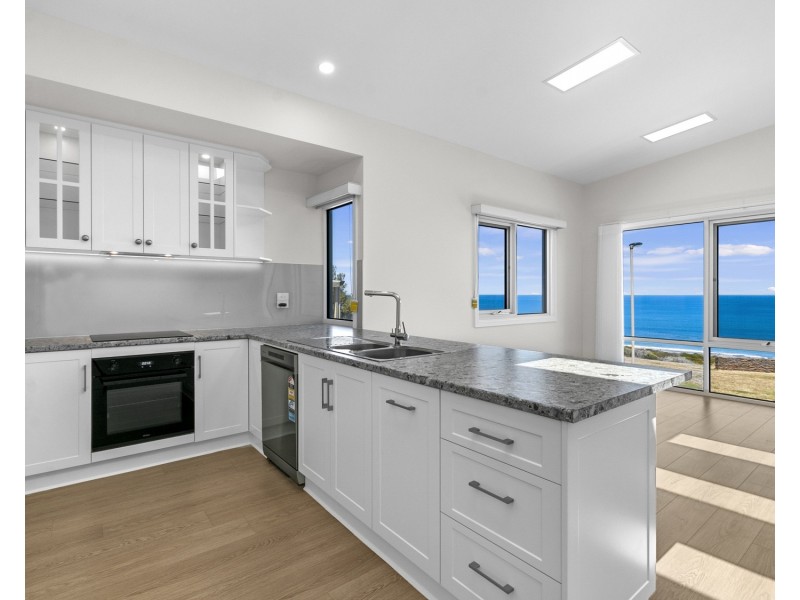 11B Tingira Drive, O’sullivan Beach SA 5166