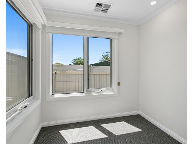 11B Tingira Drive, O’sullivan Beach SA 5166