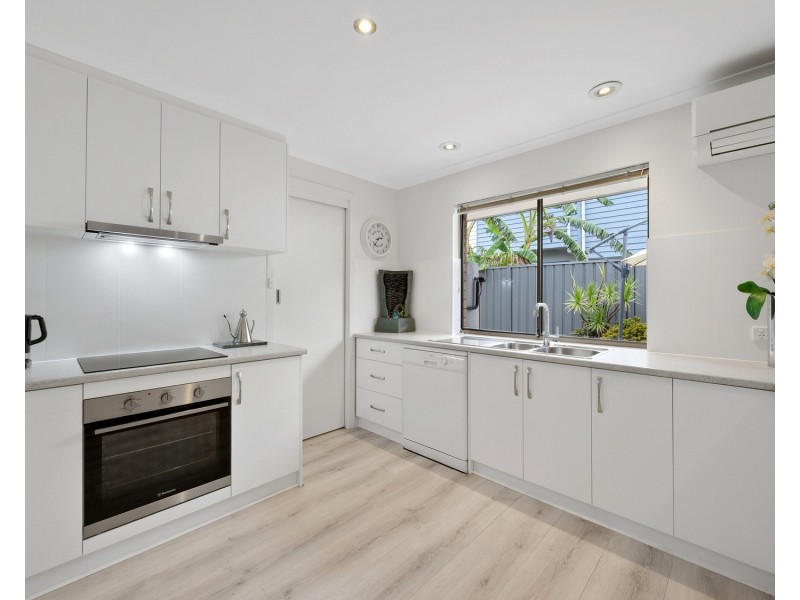 4 Gulfview Road, Christies Beach SA 5165