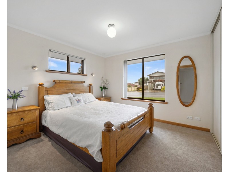 4 Gulfview Road, Christies Beach SA 5165
