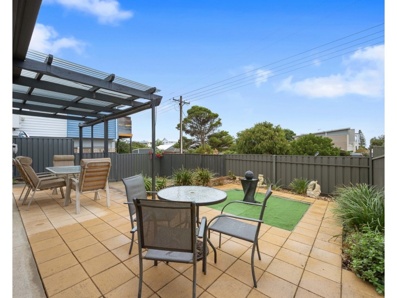 4 Gulfview Road, Christies Beach SA 5165