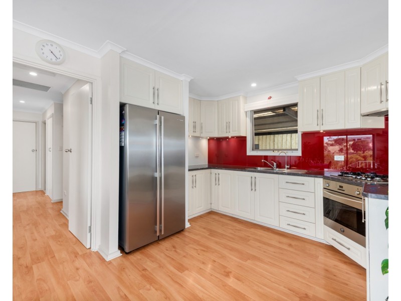 9 Bruno Court, Christie Downs SA 5164