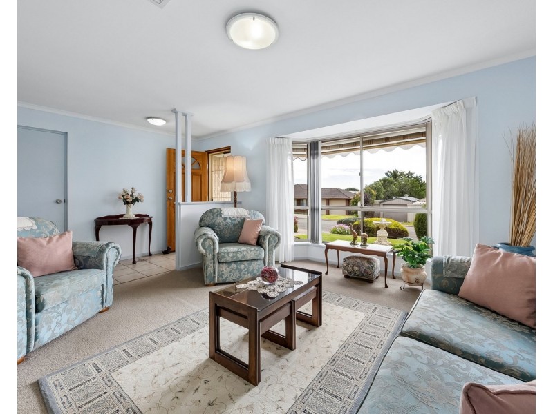 8 Churston Place, Moana SA 5169