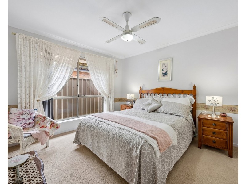 8 Churston Place, Moana SA 5169
