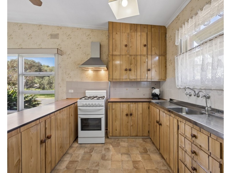 9 Taralga Road, O’sullivan Beach SA 5166