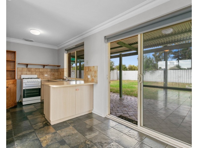 7 Greenlees Parade, Aldinga Beach SA 5173