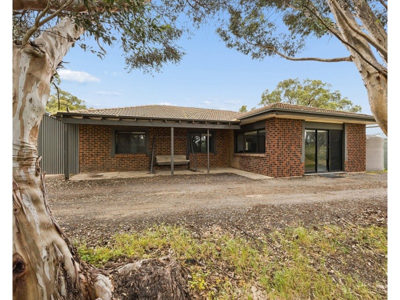 304 Upper Pennys Hill Road, Onkaparinga Hills SA 5163