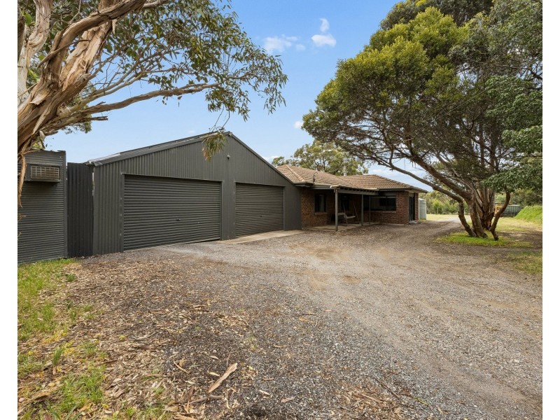 304 Upper Pennys Hill Road, Onkaparinga Hills SA 5163