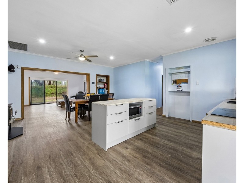 304 Upper Pennys Hill Road, Onkaparinga Hills SA 5163