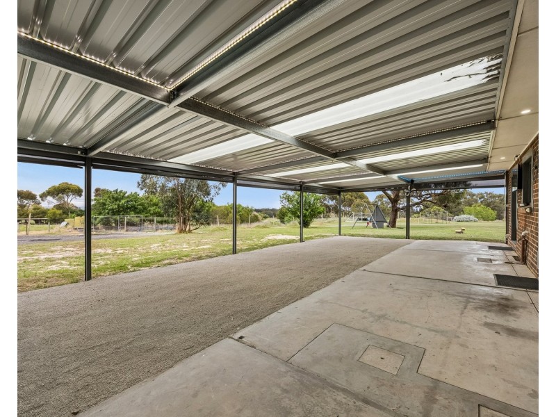 304 Upper Pennys Hill Road, Onkaparinga Hills SA 5163