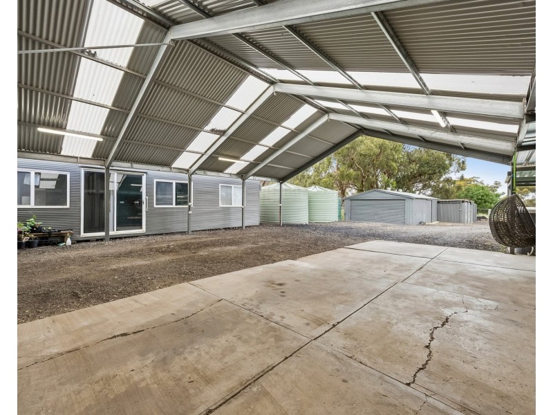 304 Upper Pennys Hill Road, Onkaparinga Hills SA 5163
