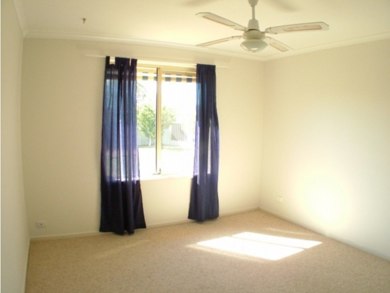 21 Humphrys Road, Aldinga Beach SA 5173