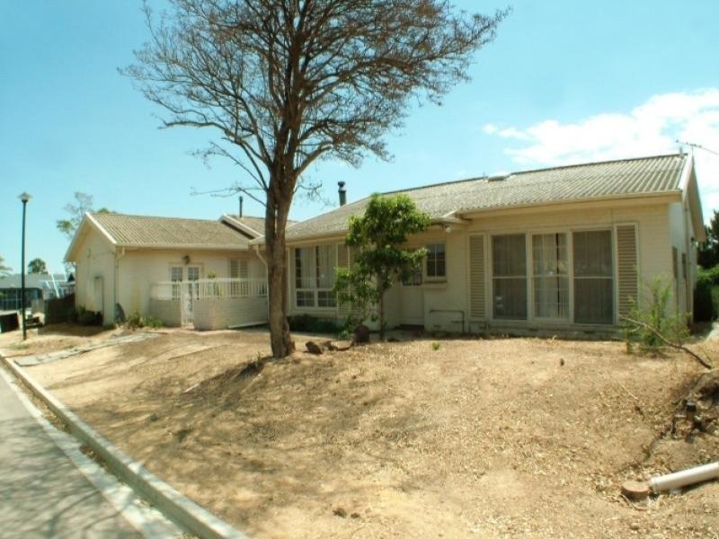 8 Karen Court – Off Windsong Crescent, Morphett Vale SA 5162