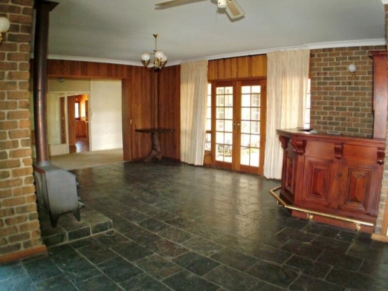 8 Karen Court – Off Windsong Crescent, Morphett Vale SA 5162