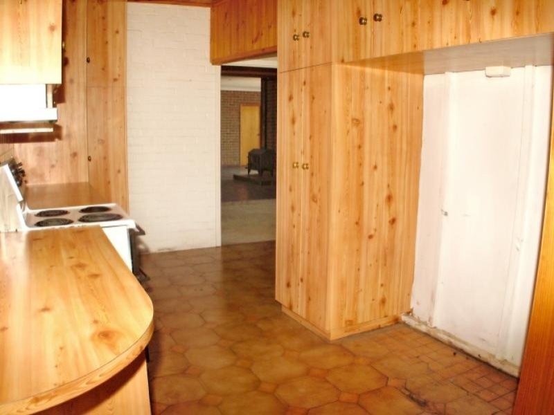 8 Karen Court – Off Windsong Crescent, Morphett Vale SA 5162