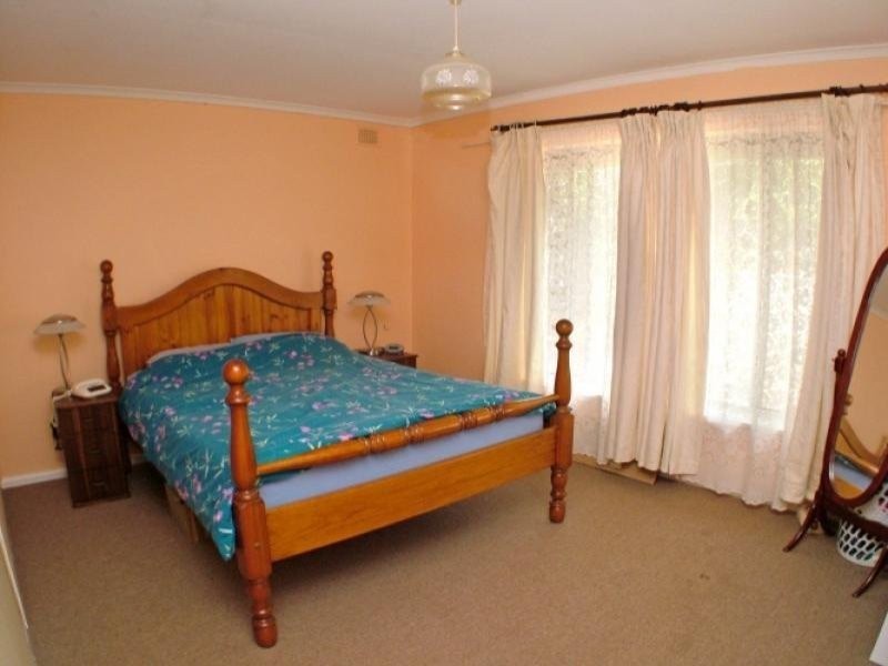 19 Sunglow Crescent, Hackham West SA 5163