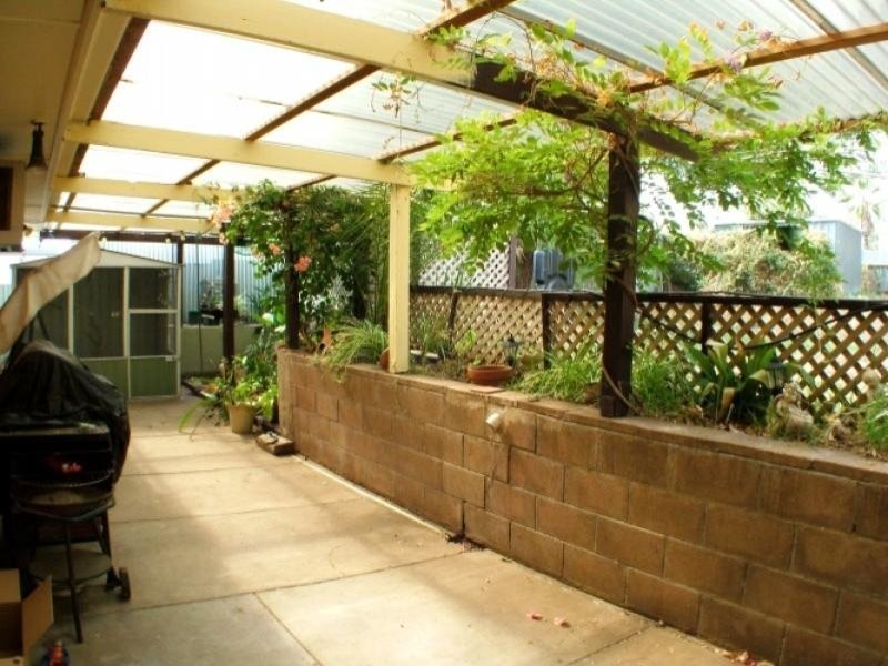 19 Sunglow Crescent, Hackham West SA 5163