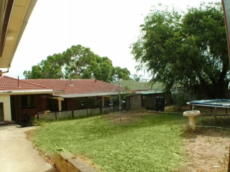 19 Sunglow Crescent, Hackham West SA 5163