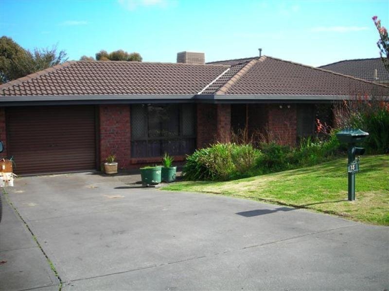 13 Kingswood Avenue, Onkaparinga Hills SA 5163