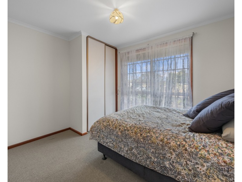 2 Smugglers Drive, Seaford Rise SA 5169