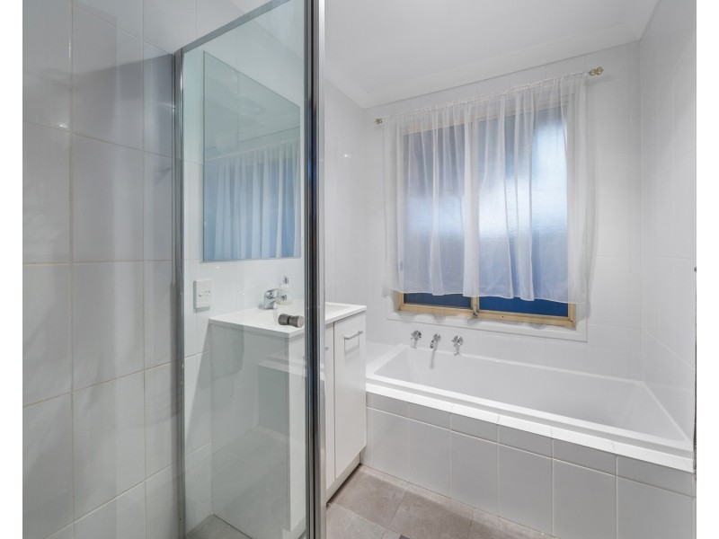 2 Smugglers Drive, Seaford Rise SA 5169