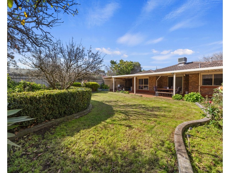 2 Smugglers Drive, Seaford Rise SA 5169
