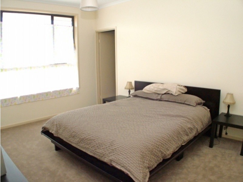 28 Edithburgh Avenue, Seaford Rise SA 5169