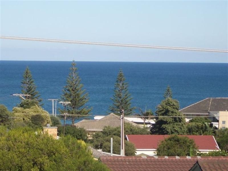 64 Roy Terrace, Christies Beach SA 5165
