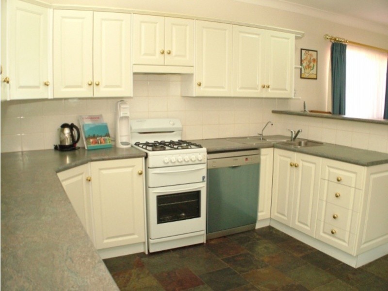 12 Dale Avenue, Christies Beach SA 5165