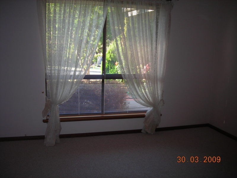 15 Delamere Avenue, Woodcroft SA 5162