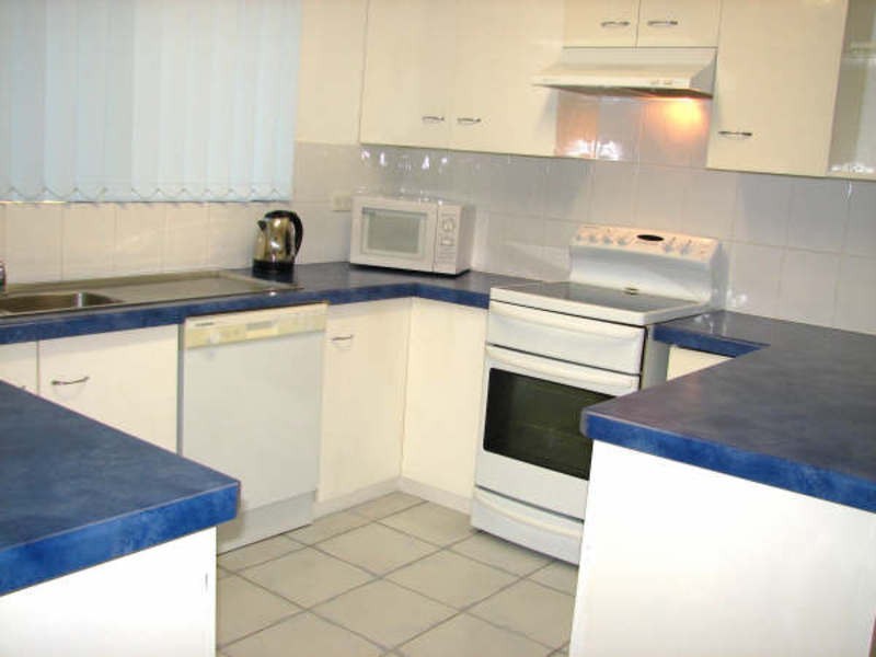 9 River Parade, Hallett Cove SA 5158