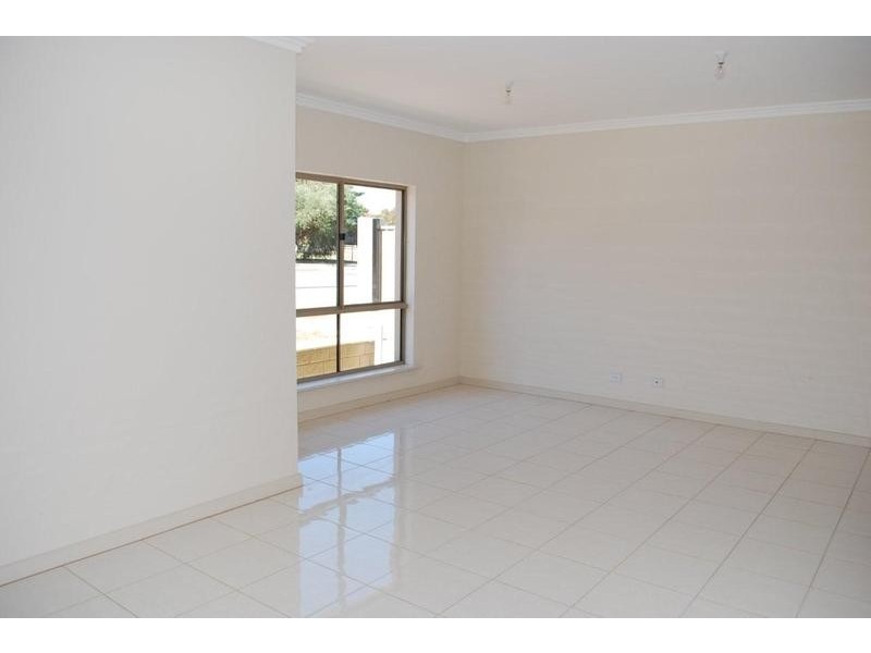 33a & 33b Taunton Parade, Christies Beach SA 5165
