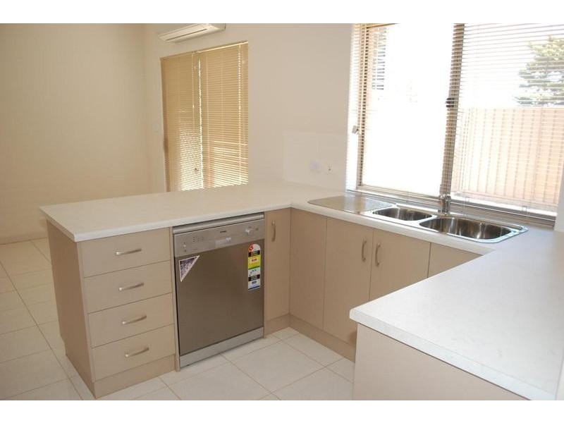 33a & 33b Taunton Parade, Christies Beach SA 5165
