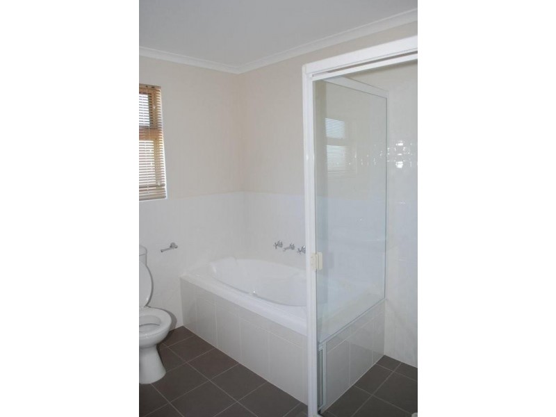 33a & 33b Taunton Parade, Christies Beach SA 5165