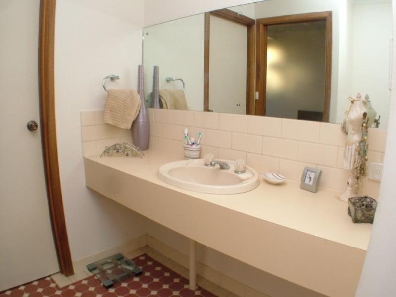 13 Cove Circuit, Seaford Rise SA 5169