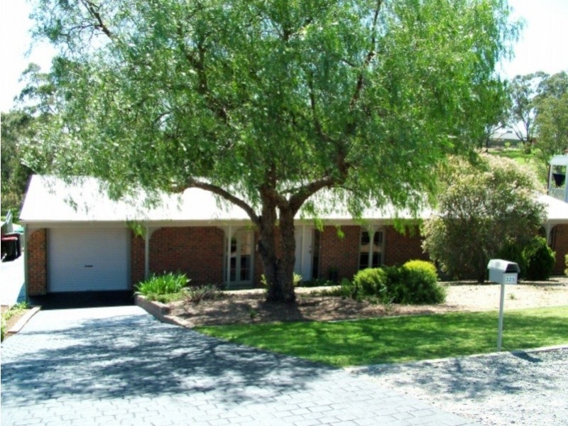 325 Pimpala Road, Woodcroft SA 5162