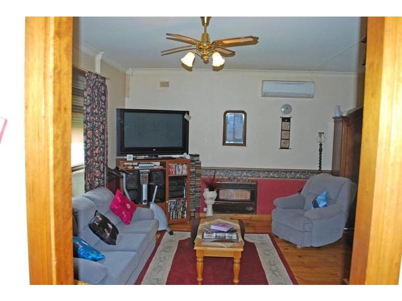 42 Burns Court, Morphett Vale SA 5162